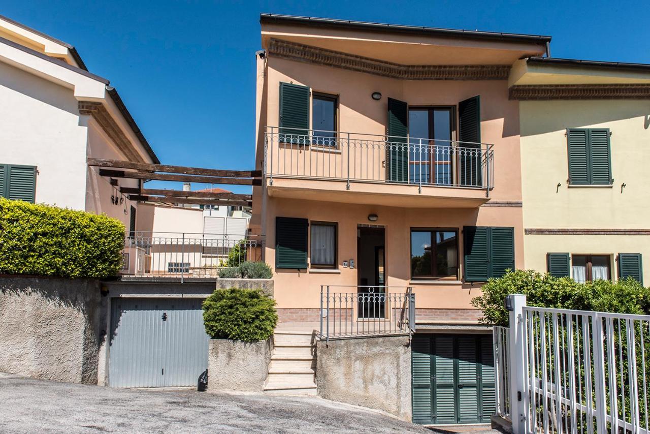 S130 - Sirolo, Deliziosa Villetta Con Terrazzo מראה חיצוני תמונה