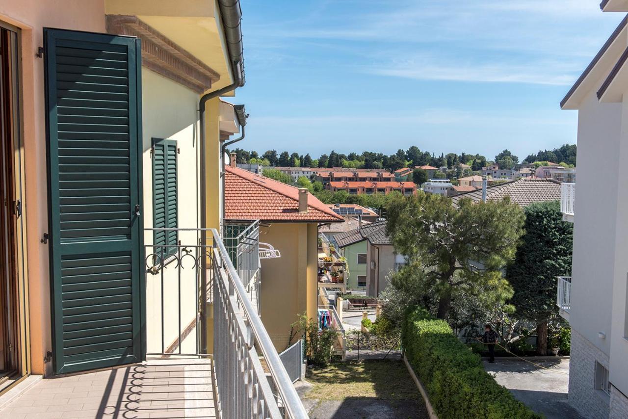S130 - Sirolo, Deliziosa Villetta Con Terrazzo מראה חיצוני תמונה